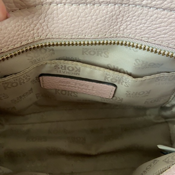 MICHAEL Michael Kors Cross Body - Picture 3 of 5